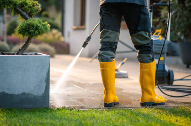 Best Garage Pressure Washing  in Plainwell, MI